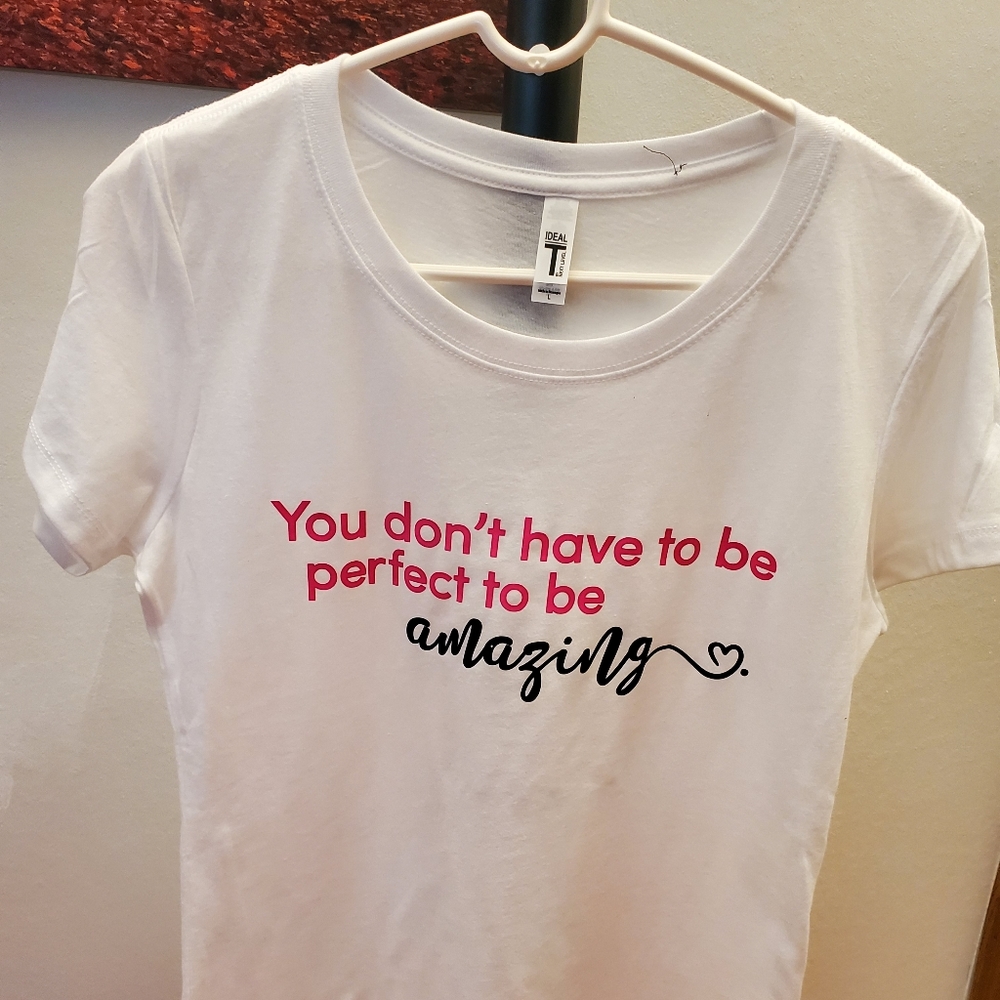 Graphic tee shirt